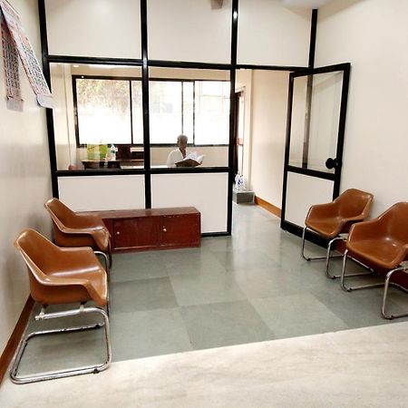 Hotel Gomatgiri ออรังกาบัด ภายนอก รูปภาพ