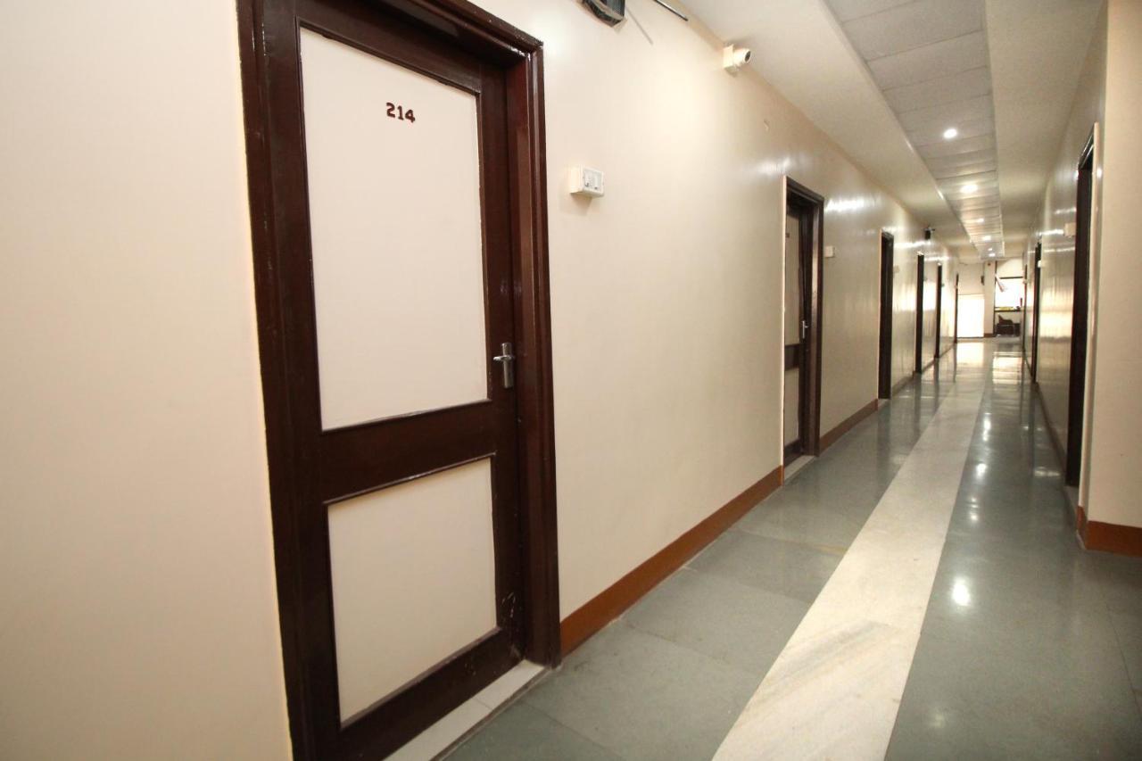 Hotel Gomatgiri ออรังกาบัด ภายนอก รูปภาพ